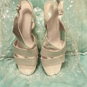 High heel dress shoes